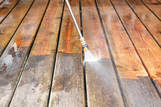 Deck Cleaning Services in Wellington, OH